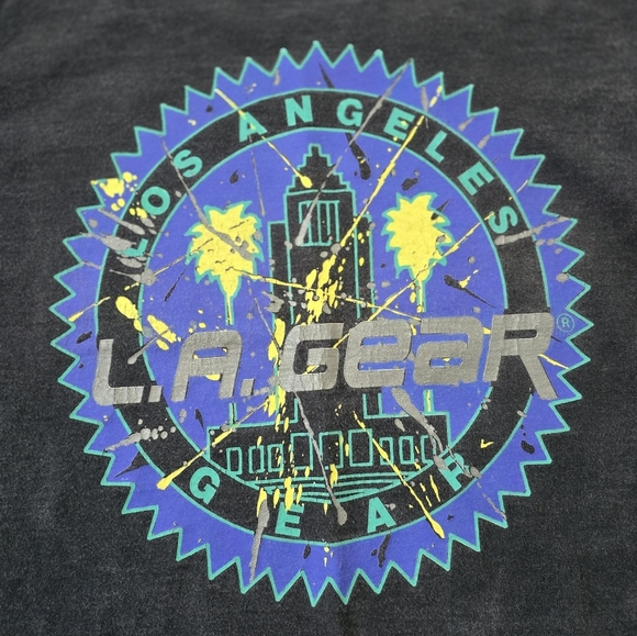 Vintage LA Gear Graphic Logo Tie Dye Single Stitch Cropped Top Tee Tshir… - Picture 4 of 7